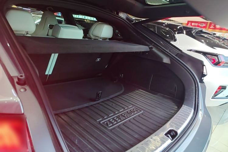 Used Zeekr 001 2024 WE Edition 95 kWh All-Wheel Drive Trunk