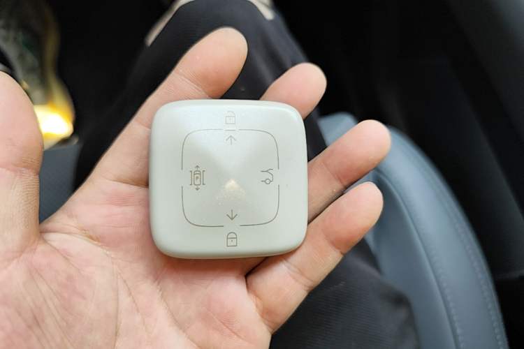 Used Zeekr 001 2024 WE Edition 100 kWh Rear-Drive Vehicle Key