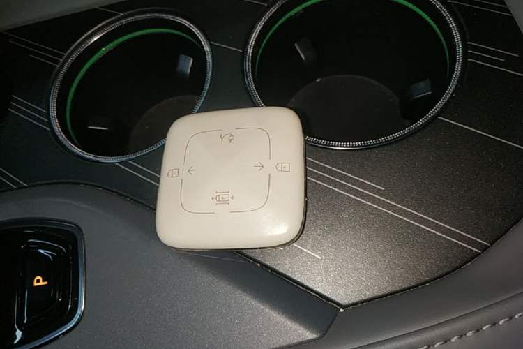 Used Zeekr 001 2024 WE Edition 95 kWh All-Wheel Drive Vehicle Key