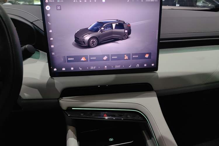 Used Zeekr 001 2024 WE Edition 100 kWh Rear-Drive Audio And AC Panel