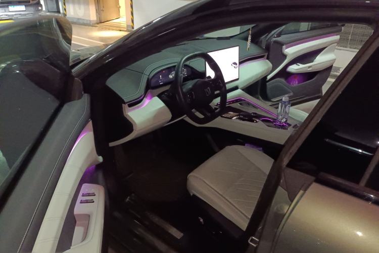 Used Zeekr 001 2024 WE Edition 95 kWh All-Wheel Drive Driver Seat