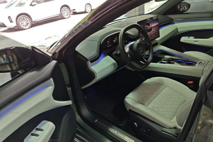 Used Zeekr 001 2024 YOU Edition 100 kWh All-Wheel Drive Driver Seat