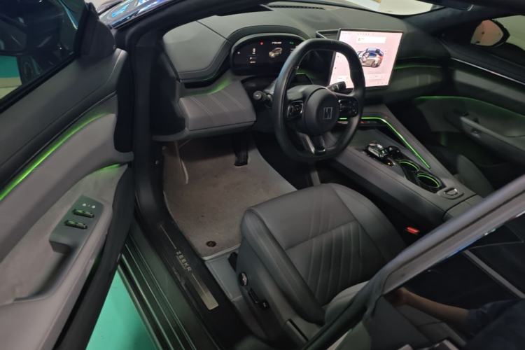 Used Zeekr 001 2024 WE Edition 95 kWh All-Wheel Drive Driver Seat