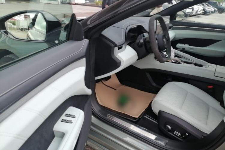 Used Zeekr 001 2024 YOU Edition 100 kWh All-Wheel Drive Driver Seat