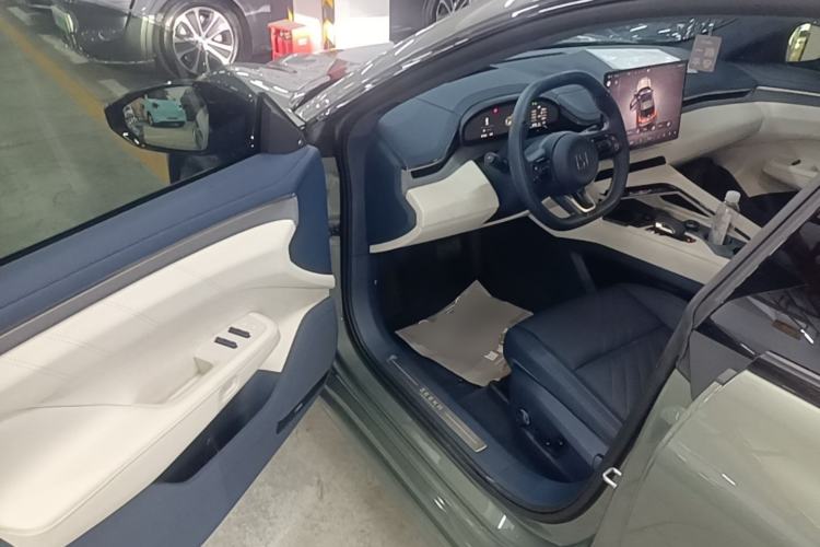 Used Zeekr 001 2024 YOU Edition 100 kWh All-Wheel Drive Driver Seat