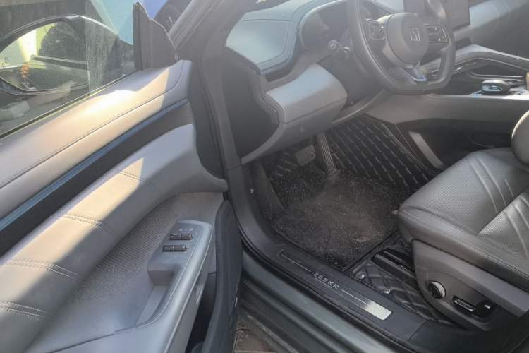 Used Zeekr 001 2024 ME Edition 100 kWh All-Wheel Drive Driver Seat