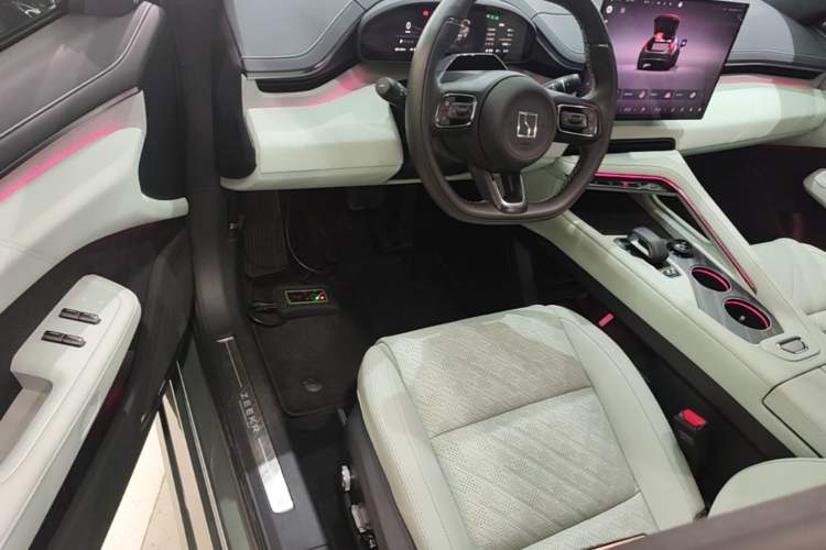 Used Zeekr 001 2024 YOU Edition 100 kWh All-Wheel Drive Driver Seat