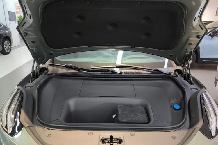 Used Zeekr 001 2024 ME Edition 100 kWh All-Wheel Drive Engine Bay