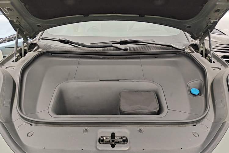 Used Zeekr 001 2024 WE Edition 100 kWh Rear-Drive Engine Bay