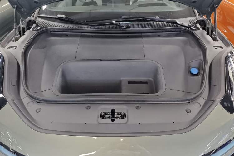 Used Zeekr 001 2024 WE Edition 100 kWh Rear-Drive Engine Bay
