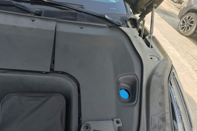 Used Zeekr 001 2024 WE Edition 100 kWh Rear-Drive Engine Bay Left