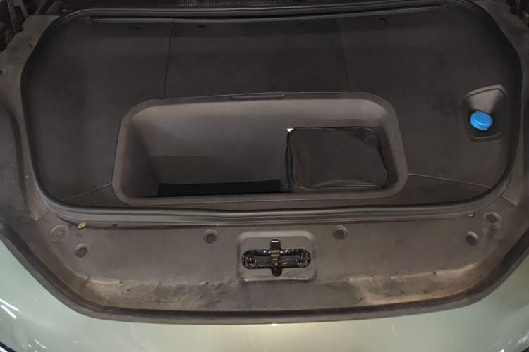 Used Zeekr 001 2024 YOU Edition 100 kWh All-Wheel Drive Engine Bay