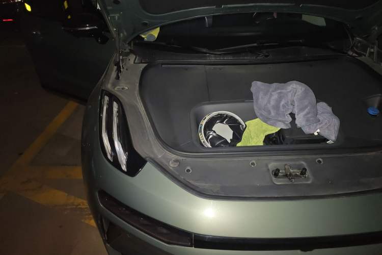 Used Zeekr 001 2024 WE Edition 95 kWh All-Wheel Drive Engine Bay Right