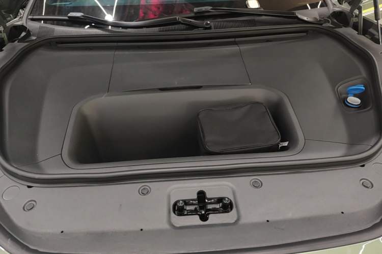 Used Zeekr 001 2024 YOU Edition 100 kWh All-Wheel Drive Engine Bay