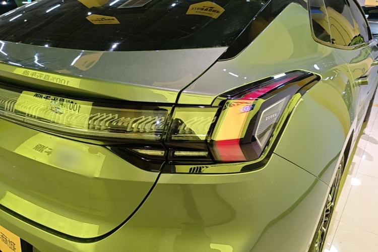 Used Zeekr 001 2024 WE Edition 100 kWh Rear-Drive Exterior 3