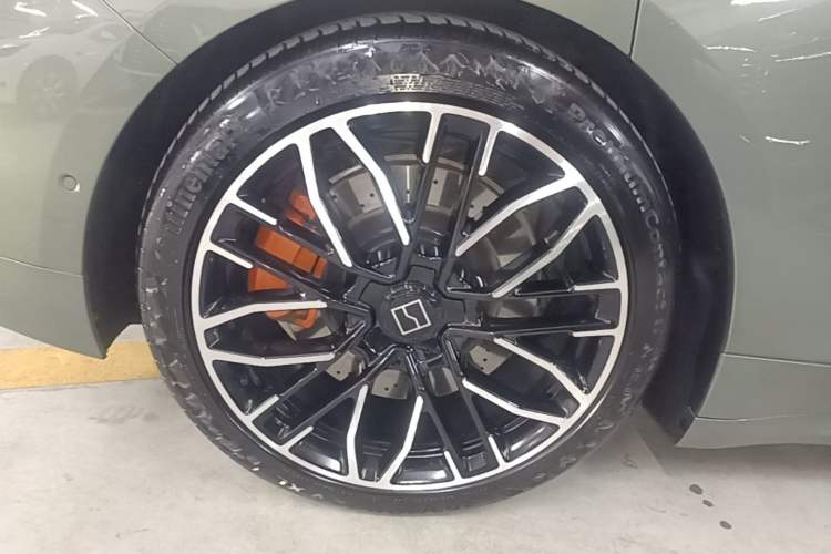 Used Zeekr 001 2024 YOU Edition 100 kWh All-Wheel Drive Exterior 5