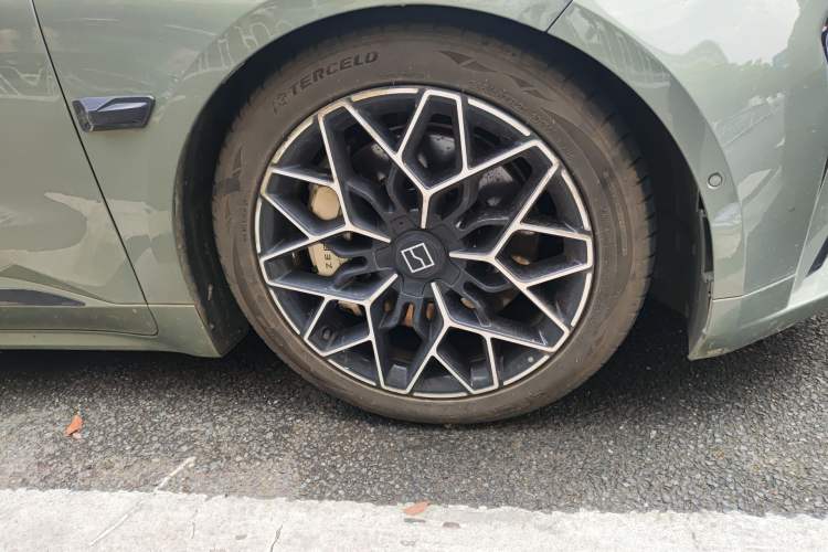 Used Zeekr 001 2024 ME Edition 100 kWh All-Wheel Drive Exterior 7