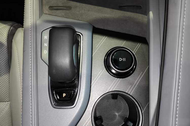 Used Zeekr 001 2024 ME Edition 100 kWh All-Wheel Drive Gear Lever