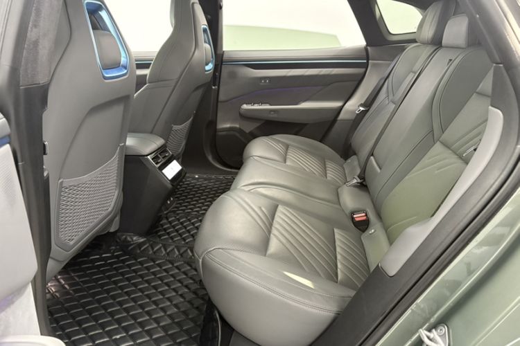 Used Zeekr 001 2024 ME Edition 100 kWh All-Wheel Drive Interior 2