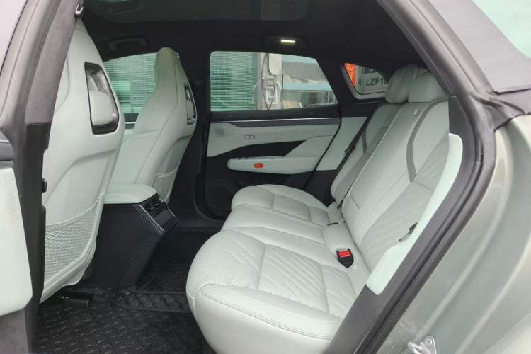 Used Zeekr 001 2024 WE Edition 100 kWh Rear-Drive Interior 3