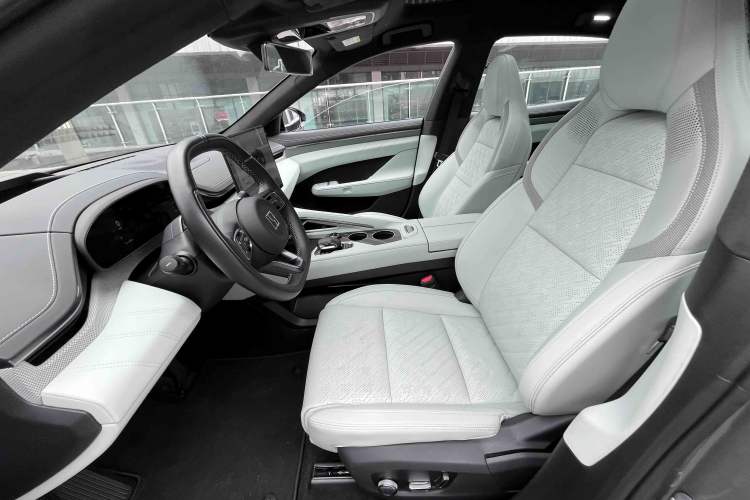 Used Zeekr 001 2024 WE Edition 100 kWh Rear-Drive Interior 6