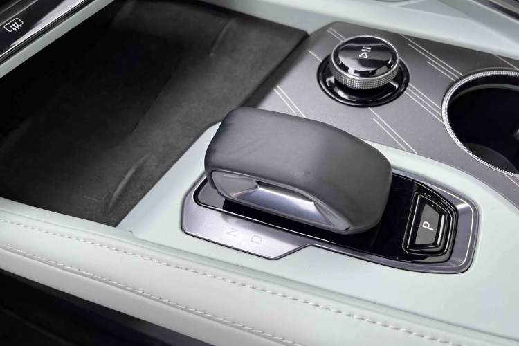 Used Zeekr 001 2024 WE Edition 100 kWh Rear-Drive Interior 9