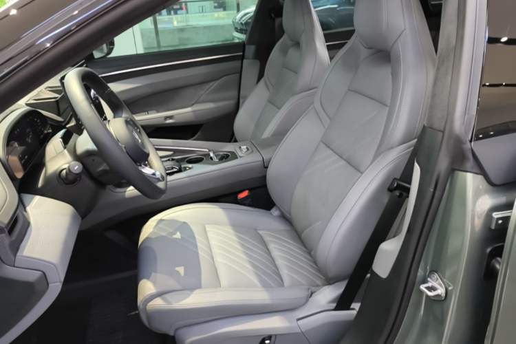 Used Zeekr 001 2024 ME Edition 100 kWh All-Wheel Drive Left Front Seat