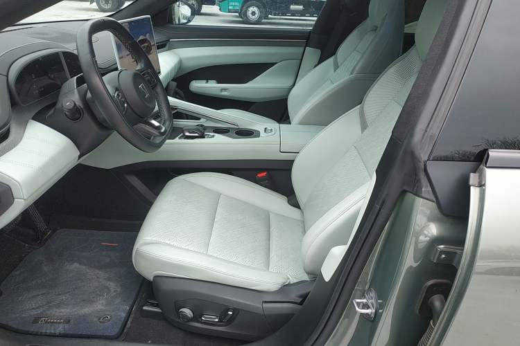 Used Zeekr 001 2024 YOU Edition 100 kWh All-Wheel Drive Left Front Seat