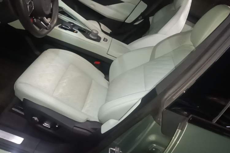Used Zeekr 001 2024 YOU Edition 100 kWh All-Wheel Drive Left Front Seat