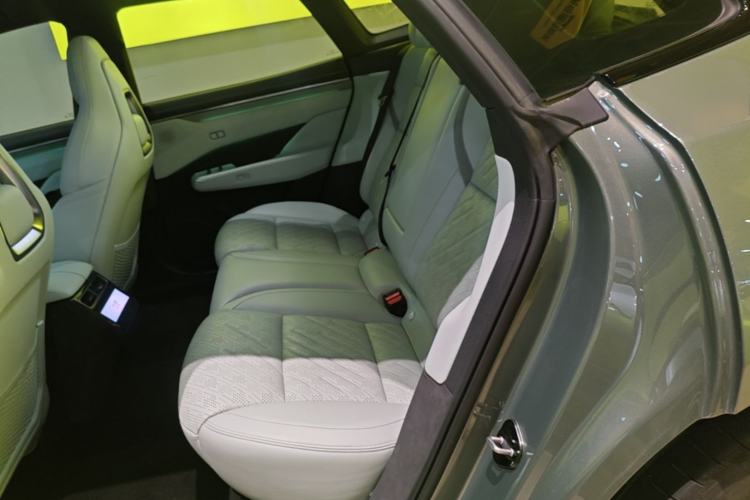 Used Zeekr 001 2024 WE Edition 100 kWh Rear-Drive Left Rear Seat