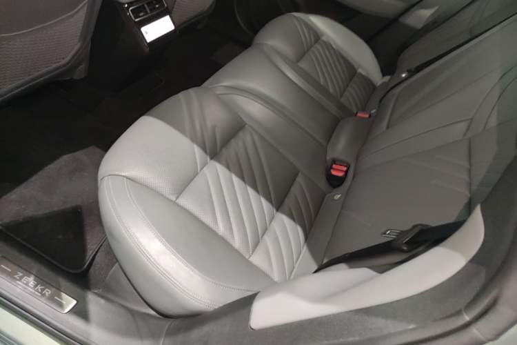 Used Zeekr 001 2024 WE Edition 100 kWh Rear-Drive Left Rear Seat