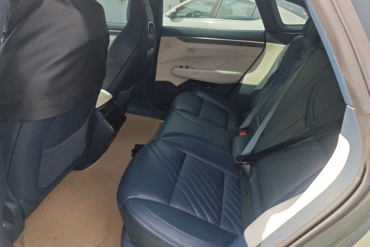 Used Zeekr 001 2024 WE Edition 100 kWh Rear-Drive Left Rear Seat
