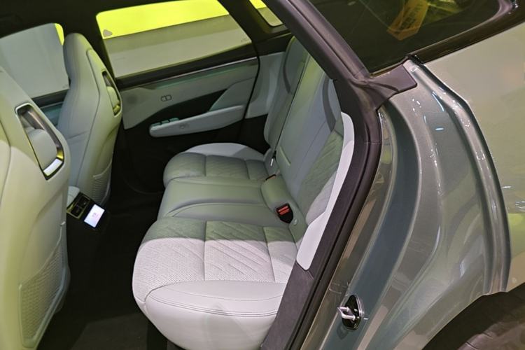 Used Zeekr 001 2024 WE Edition 100 kWh Rear-Drive Left Rear Seat