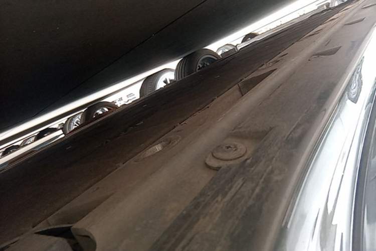 Used Zeekr 001 2024 WE Edition 100 kWh Rear-Drive Left Side Sill