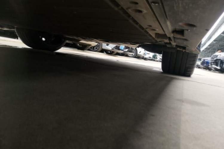 Used Zeekr 001 2024 YOU Edition 100 kWh All-Wheel Drive Left Side Sill