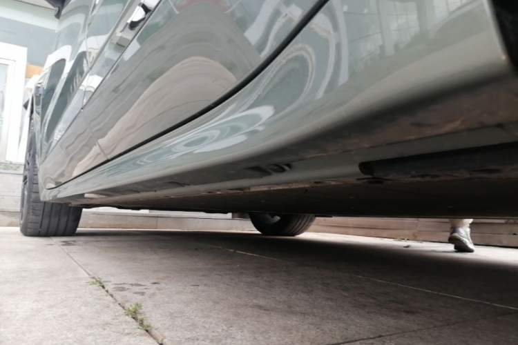 Used Zeekr 001 2024 YOU Edition 100 kWh All-Wheel Drive Left Side Sill