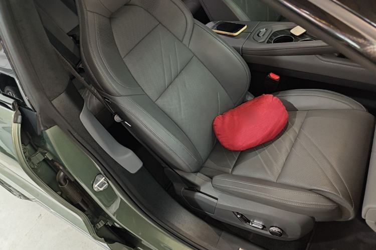 Used Zeekr 001 2024 YOU Edition 100 kWh All-Wheel Drive Right Front Seat