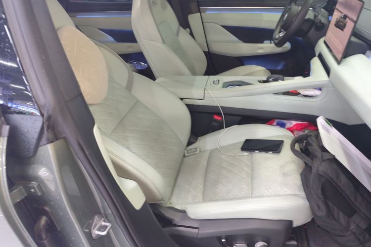 Used Zeekr 001 2024 WE Edition 100 kWh Rear-Drive Right Front Seat