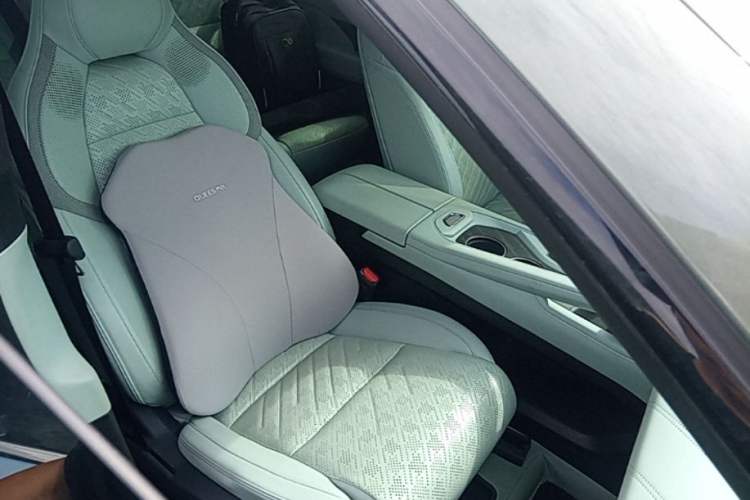Used Zeekr 001 2024 WE Edition 100 kWh Rear-Drive Right Front Seat