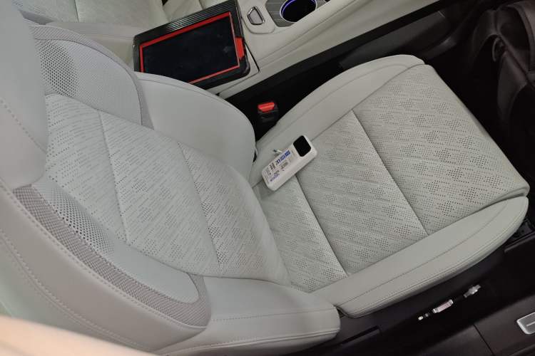 Used Zeekr 001 2024 WE Edition 100 kWh Rear-Drive Right Front Seat