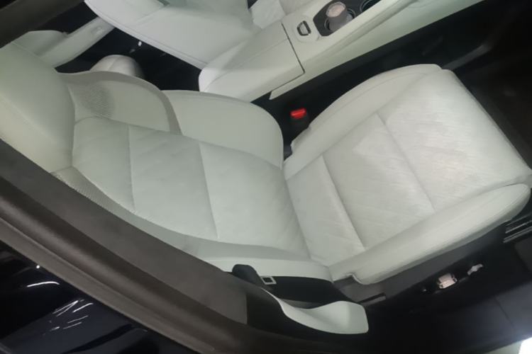 Used Zeekr 001 2024 YOU Edition 100 kWh All-Wheel Drive Right Front Seat