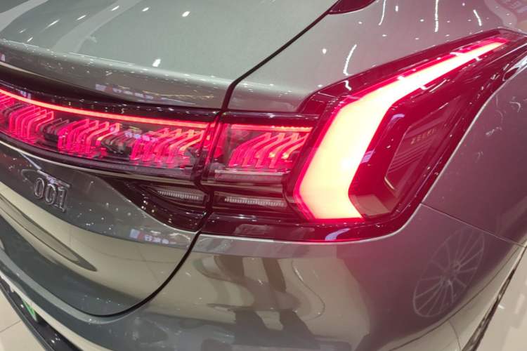 Used Zeekr 001 2024 WE Edition 100 kWh Rear-Drive Right Rear Taillight