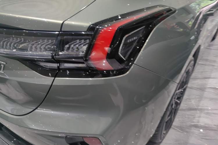 Used Zeekr 001 2024 WE Edition 100 kWh Rear-Drive Right Rear Taillight