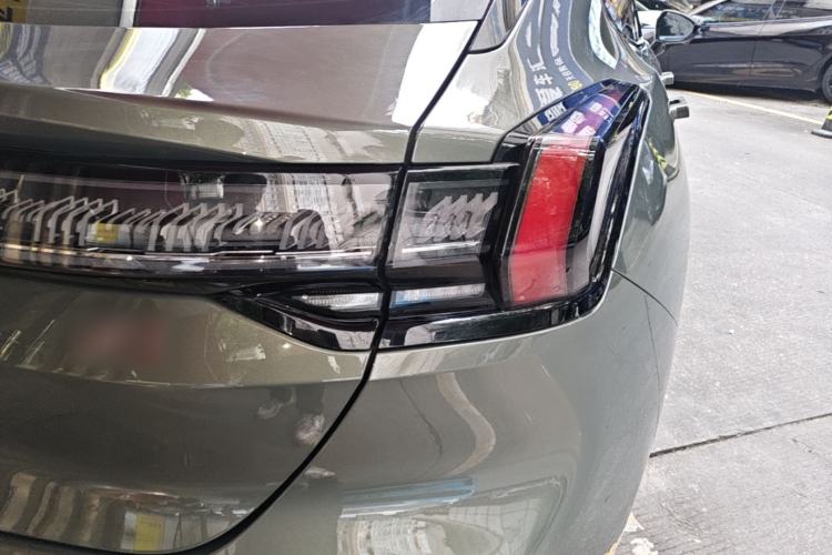 Used Zeekr 001 2024 YOU Edition 100 kWh All-Wheel Drive Right Rear Taillight