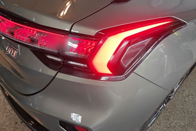 Used Zeekr 001 2024 WE Edition 95 kWh All-Wheel Drive Right Rear Taillight