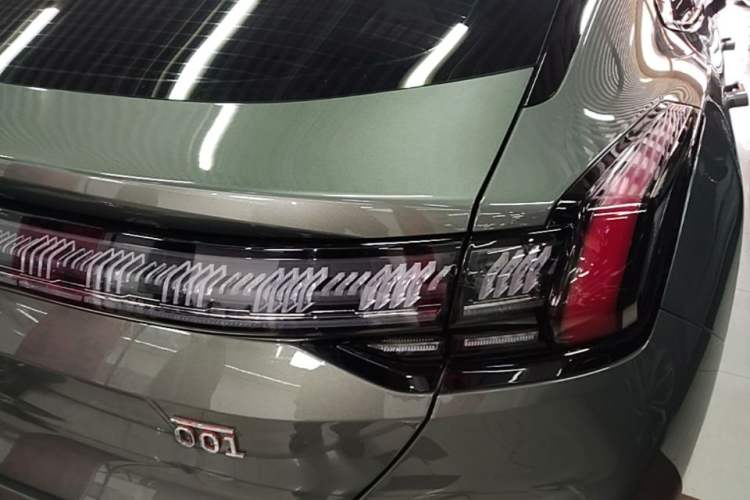 Used Zeekr 001 2024 WE Edition 95 kWh All-Wheel Drive Right Rear Taillight