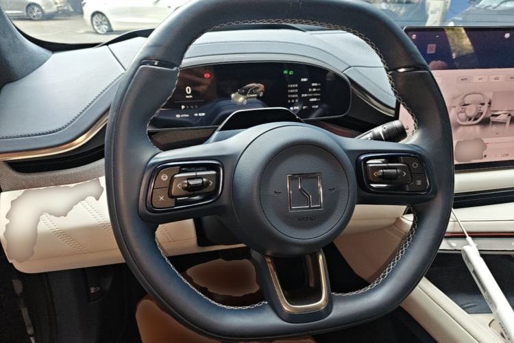 Used Zeekr 001 2024 YOU Edition 100 kWh All-Wheel Drive Steering Wheel