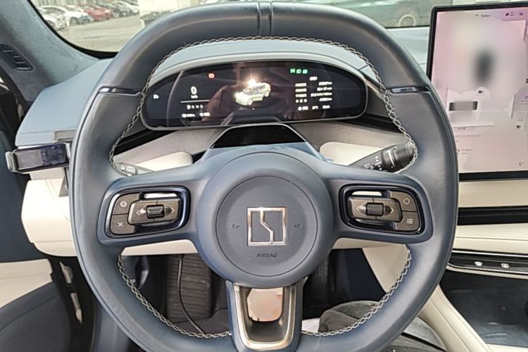 Used Zeekr 001 2024 YOU Edition 100 kWh All-Wheel Drive Steering Wheel