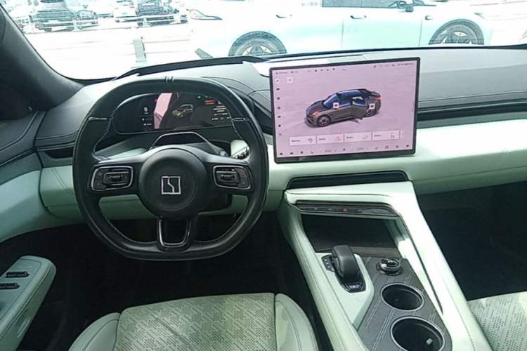 Used Zeekr 001 2024 WE Edition 100 kWh Rear-Drive Steering Wheel