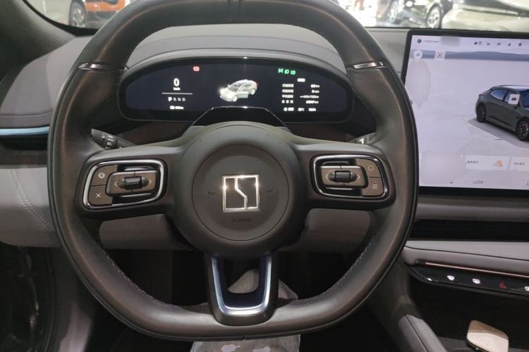 Used Zeekr 001 2024 WE Edition 100 kWh Rear-Drive Steering Wheel